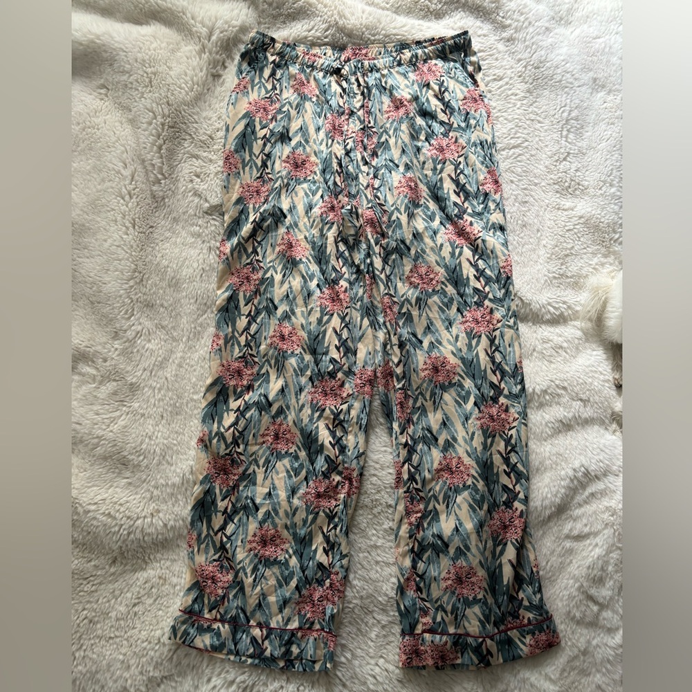 Cynthia Rowley Pink And Green Floral Print Top And Bottom Pajama